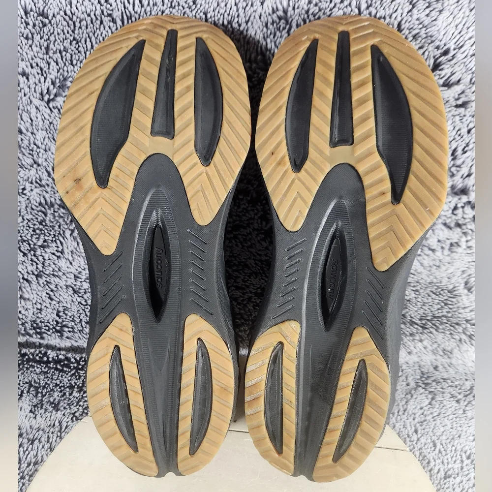 Saucony Tide 2 'Cloud Black' Running Shoes Men's Size 11 - Picture 8 of 9